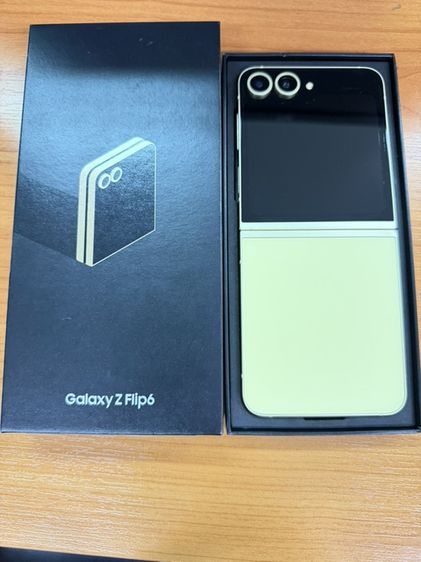 Samsung flip 6 สีเหลือง