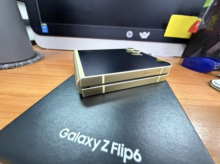 Samsung flip 6 สีเหลือง รูปที่ 5