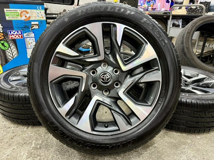 20" ล้อแม็ก TOYOTA LEGENDER ขอบ 20” สภาพสวยยาง DUNLOP 265-50R20 ปี 25 ดอกยางสวยพร้อมใช้งาน