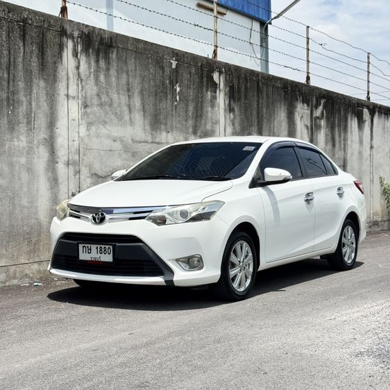 รถ Toyota Vios 1.5 G สี ขาว