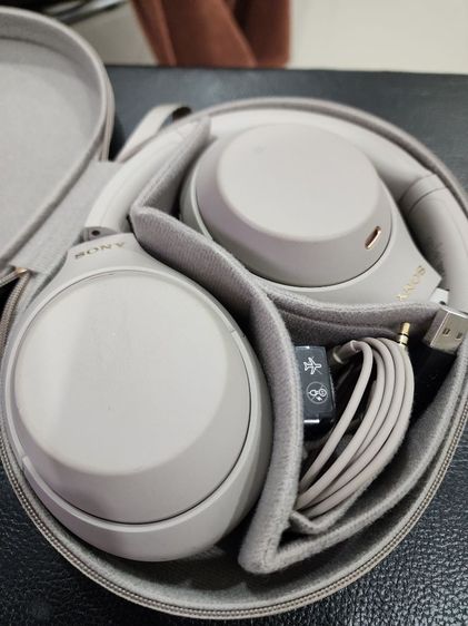 Sony WH-1000XM4