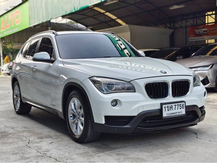 รถ BMW X1 2.0 sDrive18i สี ขาว