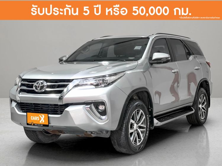 Toyota Fortuner 2017 2.4 V Utility-car ดีเซล ไม่ติดแก๊ส เกียร์อัตโนมัติ บรอนซ์เงิน