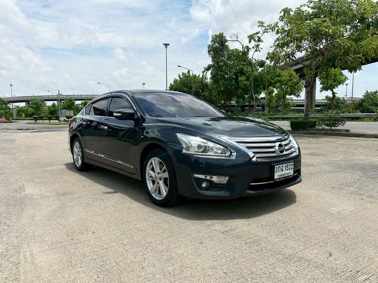 รถ Nissan Teana 2.0 XL สี น้ำเงิน