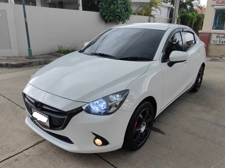 รถ Mazda Mazda 2 1.5 XD High Connect สี ขาว