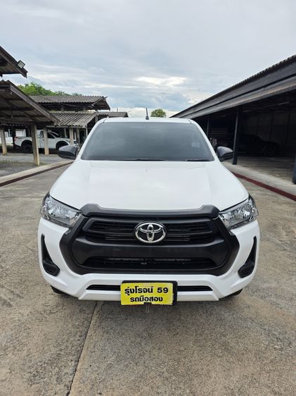 Toyota Hilux Revo 2021 2.8 J 4WD Pickup ดีเซล ไม่ติดแก๊ส เกียร์ธรรมดา ขาว รูปที่ 3
