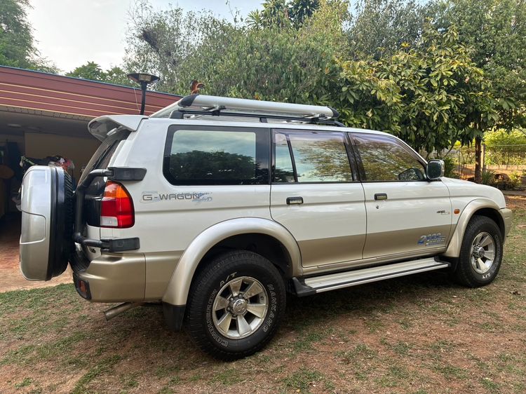รถ Mitsubishi Strada G Wagon 2.8 GLS 4WD สี ขาว