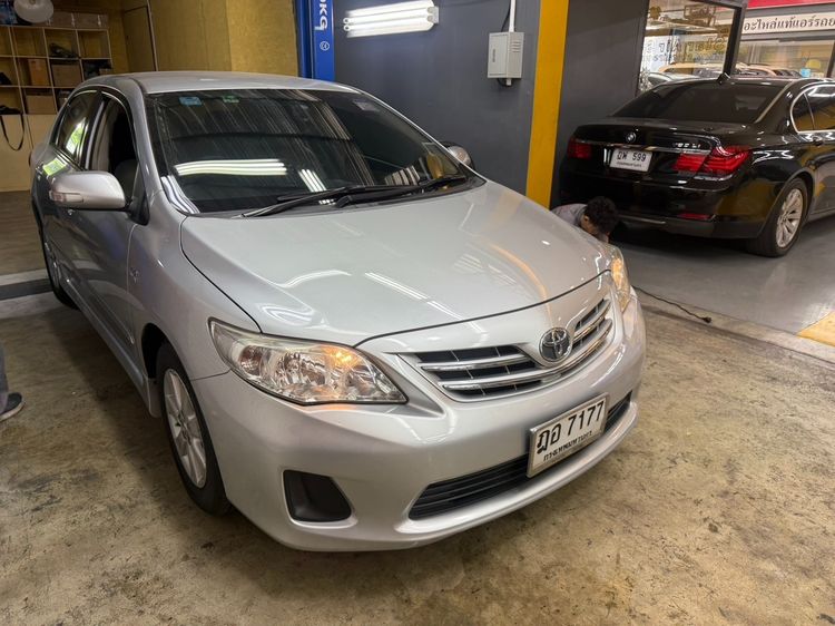 Toyota Altis 2010 1.8 E Sedan เบนซิน เกียร์อัตโนมัติ เทา รูปที่ 2