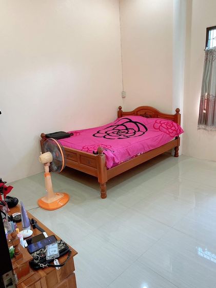 บ้านพร้อมที่ดิน