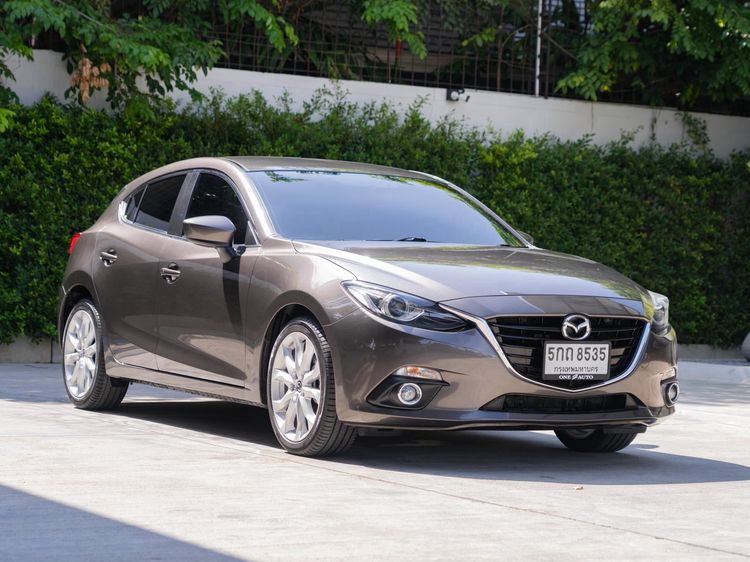 รถ Mazda Mazda3 2.0 S Sports สี น้ำตาล