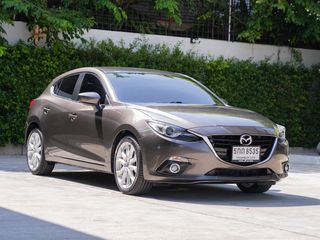 Mazda 3 2.0 S Sports Hatchback ปี  2016