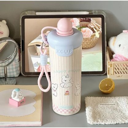 แก้วน้ำเก็บความเย็น 710ml ซับในเซรามิก แก้วเก็บอุณหภูมิพร้อมหลอดกันฝุ่น มีสายหิ้วพกพาสะดวก ลายการ์ตูนน่ารัก รูปที่ 14