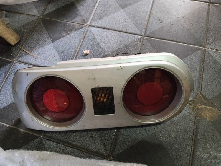 ไฟท้าย nissan skyline r32 รูปที่ 4
