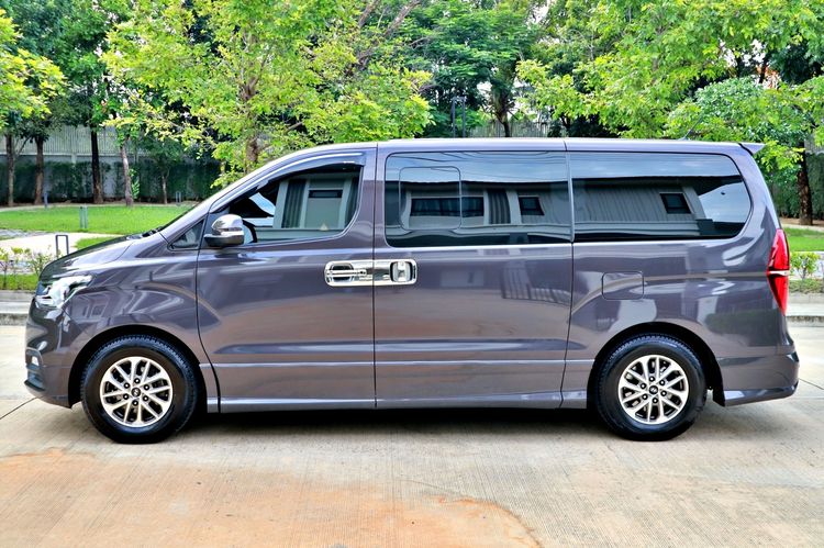 Hyundai H-1 2020 2.5 Elite Van ดีเซล ไม่ติดแก๊ส เกียร์อัตโนมัติ น้ำตาล รูปที่ 3