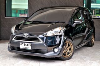 Toyota Sienta 1.5G 2017 ตัวถังสวย สีเดิมทั้งคัน น๊อตไม่มีขยับ ไมล์แท้ 77,000 กิโลเมตร ล้อแท้ TE37 รับเทริน์ครับ