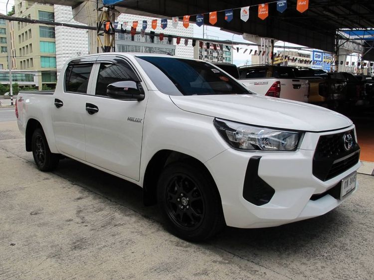 Toyota Hilux Revo 2025 2.4 Z Edition Entry Pickup ดีเซล ไม่ติดแก๊ส เกียร์อัตโนมัติ ขาว รูปที่ 2