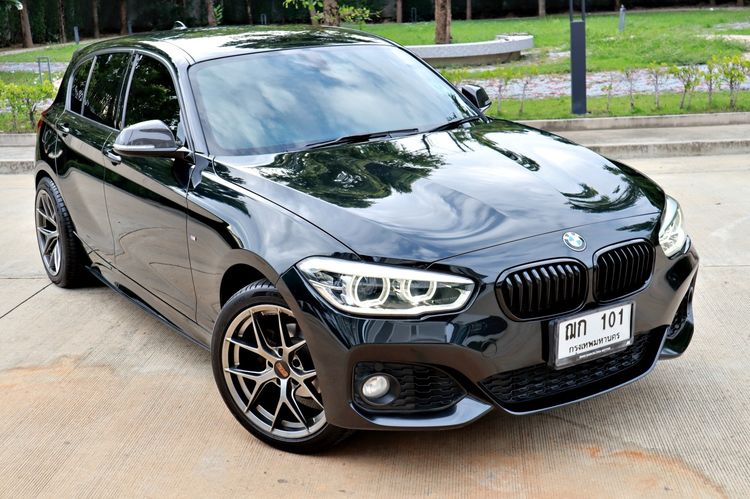 BMW Series 1 2017 118i Sedan เบนซิน ไม่ติดแก๊ส เกียร์อัตโนมัติ ดำ รูปที่ 2