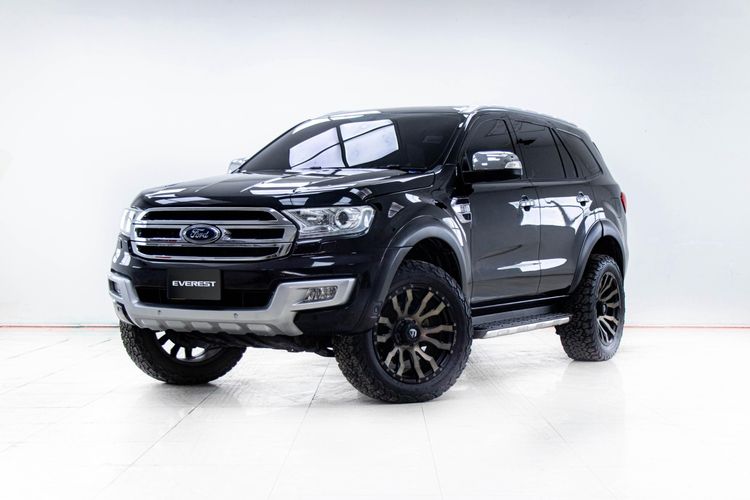 รถ Ford Everest 3.2 Titanium Plus 4WD สี ดำ