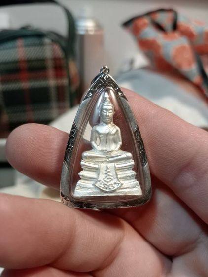 พระพุทธโสธร กรอบเงินแท้