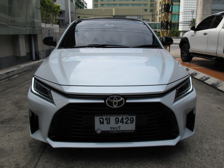 Toyota Yaris ATIV 2025 1.2 Sport Sedan เบนซิน ไม่ติดแก๊ส เกียร์อัตโนมัติ ขาว รูปที่ 3