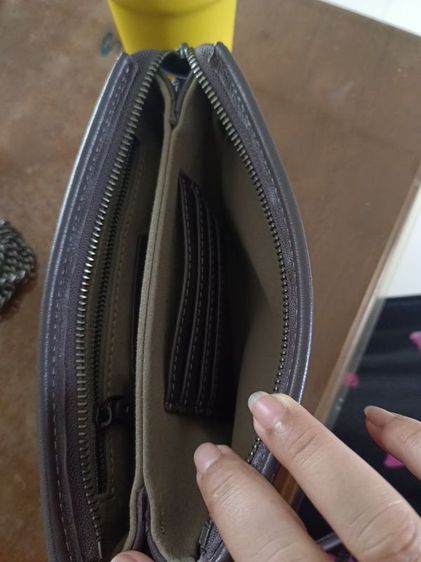 กระเป๋าสตางค์ cropbody ได้มีสายโซ่มีช่องบัตรใส่แบงค์ใส่บัตรใส่โทรศัพท์ได้ทุกรุ่นเป็นหนังแกะสานนแท้ รูปที่ 6