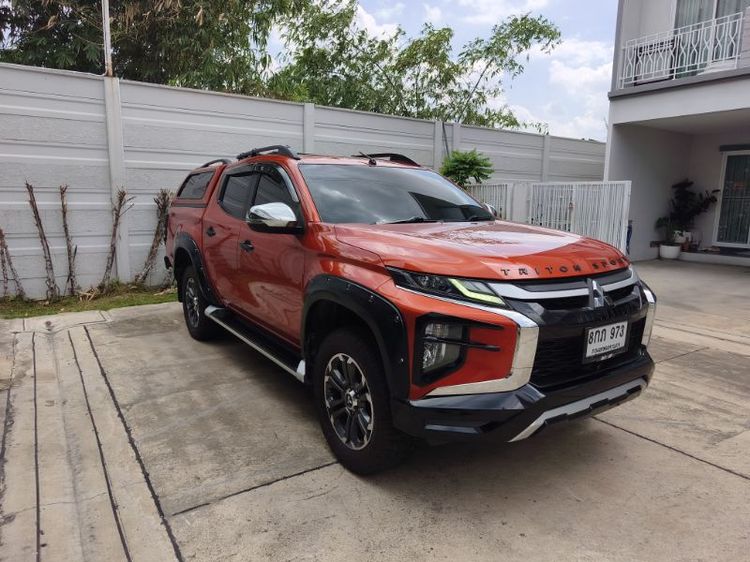 รถ Mitsubishi Triton 2.4 GT Plus สี ส้ม