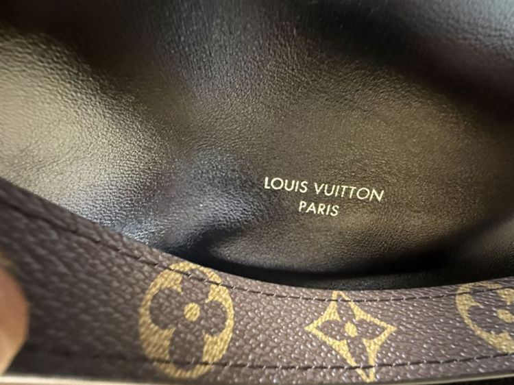 LOUIS VUITTON Carryall East West รูปที่ 6