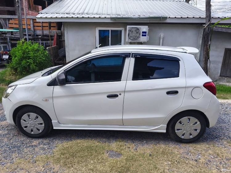 Mitsubishi Mirage 2012 1.2 GL Sedan เบนซิน เกียร์ธรรมดา ขาว รูปที่ 3