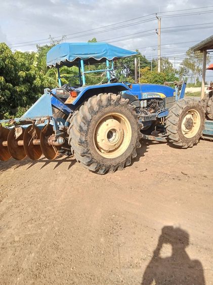 ปล่อยรถไถ New Holland TT75 มือสอง สภาพพร้อมใช้งาน รูปที่ 2