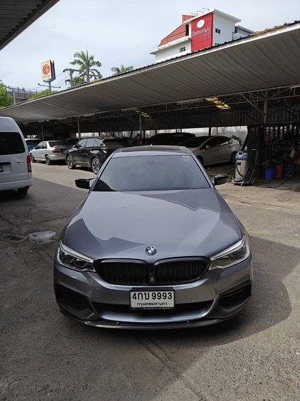 BMW Series 5 2019 530e Sedan ปลั๊กอินไฮบริด (PHEV) ไม่ติดแก๊ส เกียร์อัตโนมัติ เทา