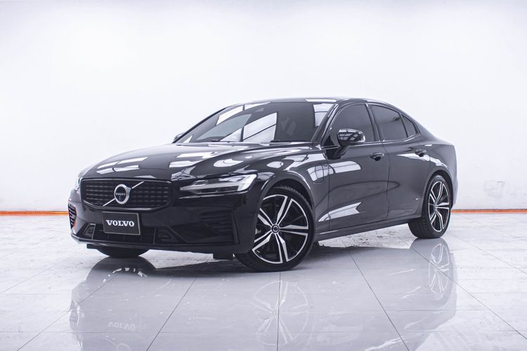 รถ Volvo S60 2.0 Recharge T8 R-Design 4WD สี ดำ