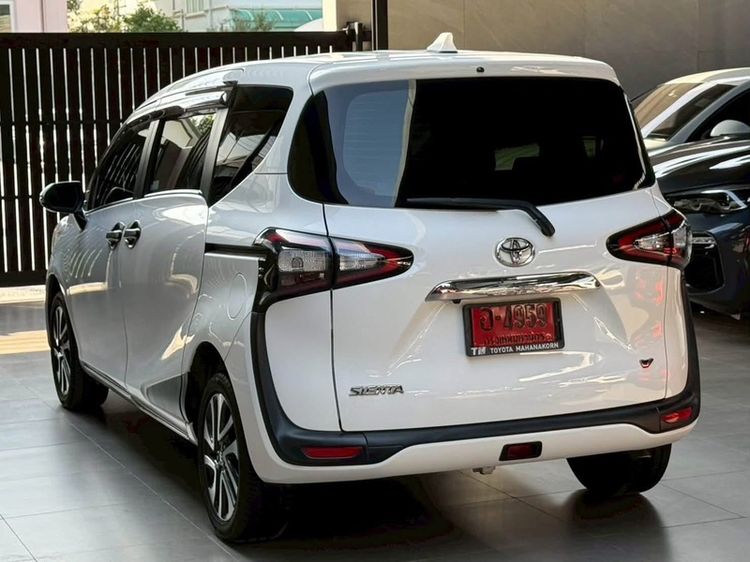 Toyota Sienta 2019 1.5 V Sedan เบนซิน เกียร์อัตโนมัติ ขาว รูปที่ 3