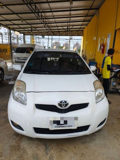Toyota Yaris 2010 1.5 E Limited Sedan เบนซิน ไม่ติดแก๊ส เกียร์อัตโนมัติ ขาว