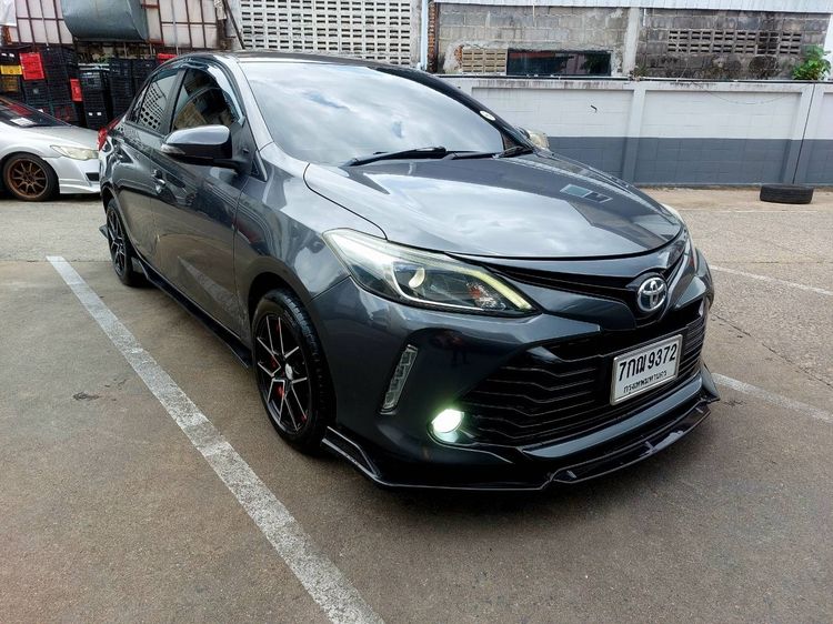 รถ Toyota Vios 1.5 G สี เทา