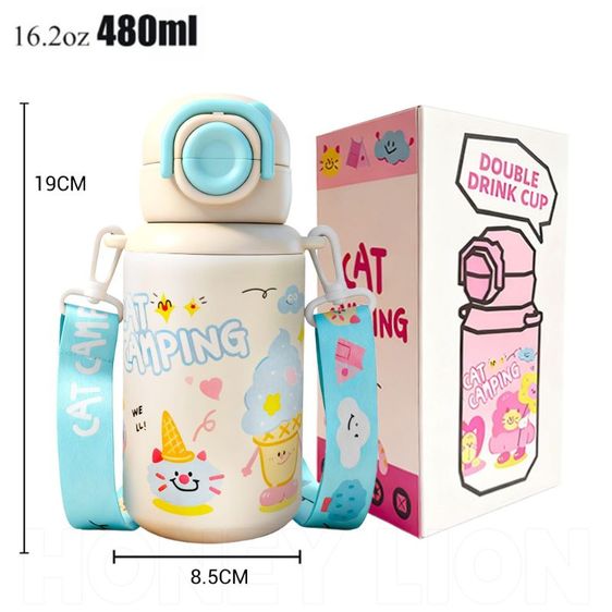 HoneyLion กระติกน้ำเด็กสแตนเลส 316 ลายการ์ตูนแมว ขนาด 480ml เก็บความร้อน-เย็น ฝาเปิดปิดหนึ่งปุ่ม พร้อมสายสะพาย รูปที่ 4