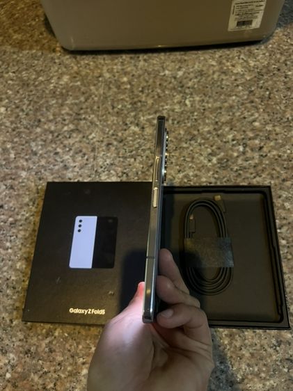 ขายSamsungFold5สีหายากice BlueและPhontom Black 256กิ๊กยกกล่องอุปกรยังไม่แกะจอสวยจอหางสุดกริปหายากมากสภาพนี้ใช้งานดีถูกมากกก รูปที่ 6