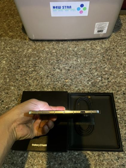 ขายSamsungFold5สีหายากice BlueและPhontom Black 256กิ๊กยกกล่องอุปกรยังไม่แกะจอสวยจอหางสุดกริปหายากมากสภาพนี้ใช้งานดีถูกมากกก รูปที่ 4