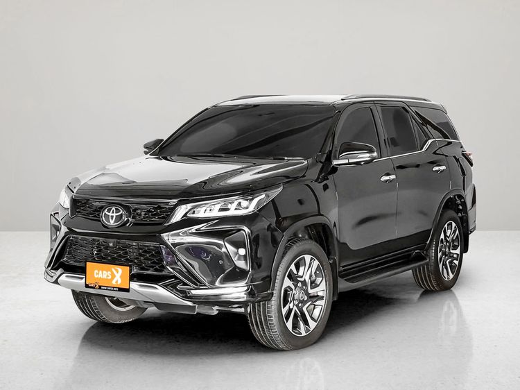 รถ Toyota Fortuner 2.8 LEGENDER 4WD AT สี ดำ