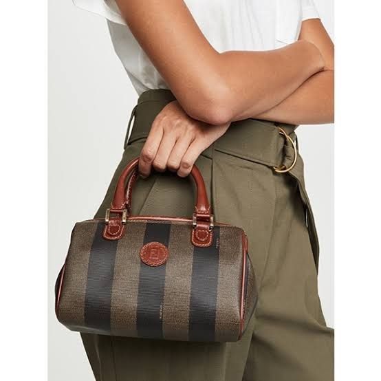 กระเป๋าFENDI ZUCCA CANVAS SHOULDER BAG รูปที่ 7