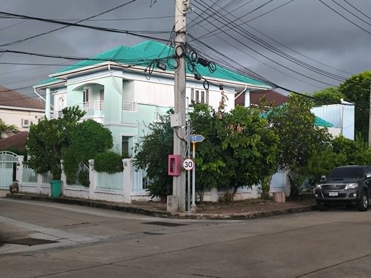 Land and Houses มีบางส่วน 2012 บ้านเดี่ยว มบ.ลัดดารมย์ หลังริมถนนเมนหมู่บ้าน ทำเลเยี่ยม โครงการติดถนนใหญ่ รัตนาธิเบศร์ หน้าทางเข้าติด MRT สีม่วง(ไทรม้า) รูปที่ 4