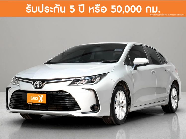 รถ Toyota Altis 1.6 G สี บรอนซ์เงิน