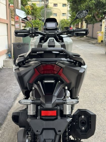 Honda New ADV350 TOP RS ล้อทอง โลโก้ทอง 2024 รูปที่ 15