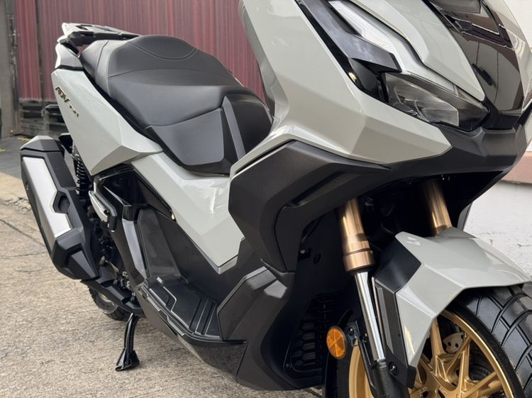 Honda New ADV350 TOP RS ล้อทอง โลโก้ทอง 2024 รูปที่ 13