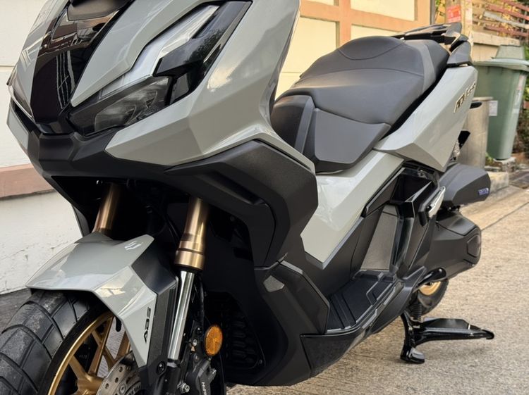 Honda New ADV350 TOP RS ล้อทอง โลโก้ทอง 2024 รูปที่ 14
