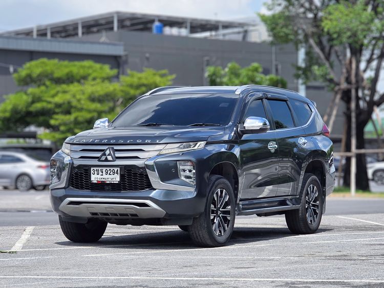 รถ Mitsubishi Pajero Sport 2.4 GT Premium 2WD สี เทา