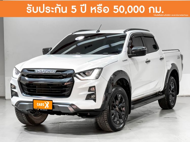 รถ Isuzu D-MAX 3.0 Vcross M 4WD สี ขาว