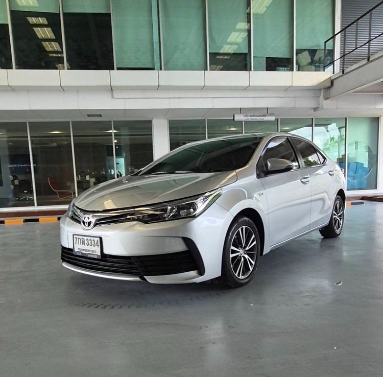 Toyota Corolla 2018 1.6 Sedan เบนซิน เกียร์อัตโนมัติ บรอนซ์เงิน
