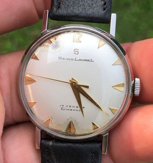 เงิน Vintage Seiko Laurel DIASHOCK 17 jewels J14000L ไขลาน