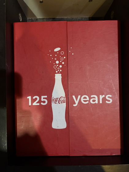 กล่องสะสม โคคา-โคล่า 125 ปี (Coca-Cola 125 Years) สภาพสวย รูปที่ 2