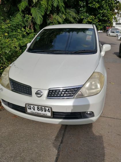 รถ Nissan Tiida 1.6 G สี ขาว
